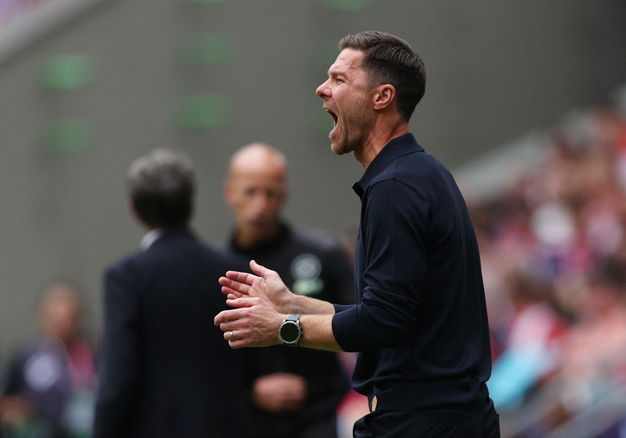 吸引力如何？船记：快船主场今日将发放比尔造型的摇头娃娃